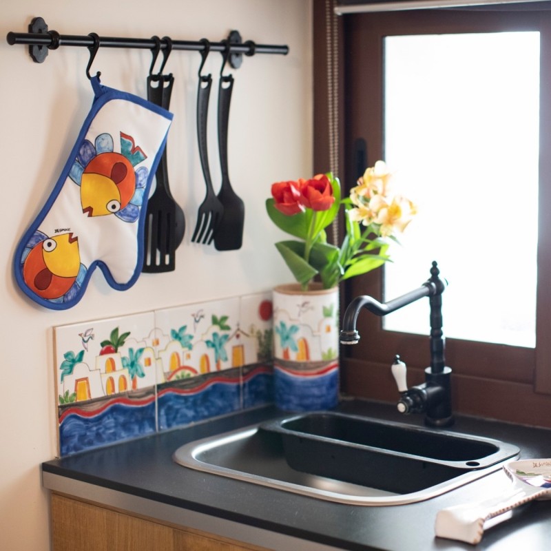 Handmade kitchen sicilian ceramic tiles Dammusi Ceramiche De Simone