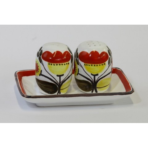 Salt and Pepper Shakers Eolie